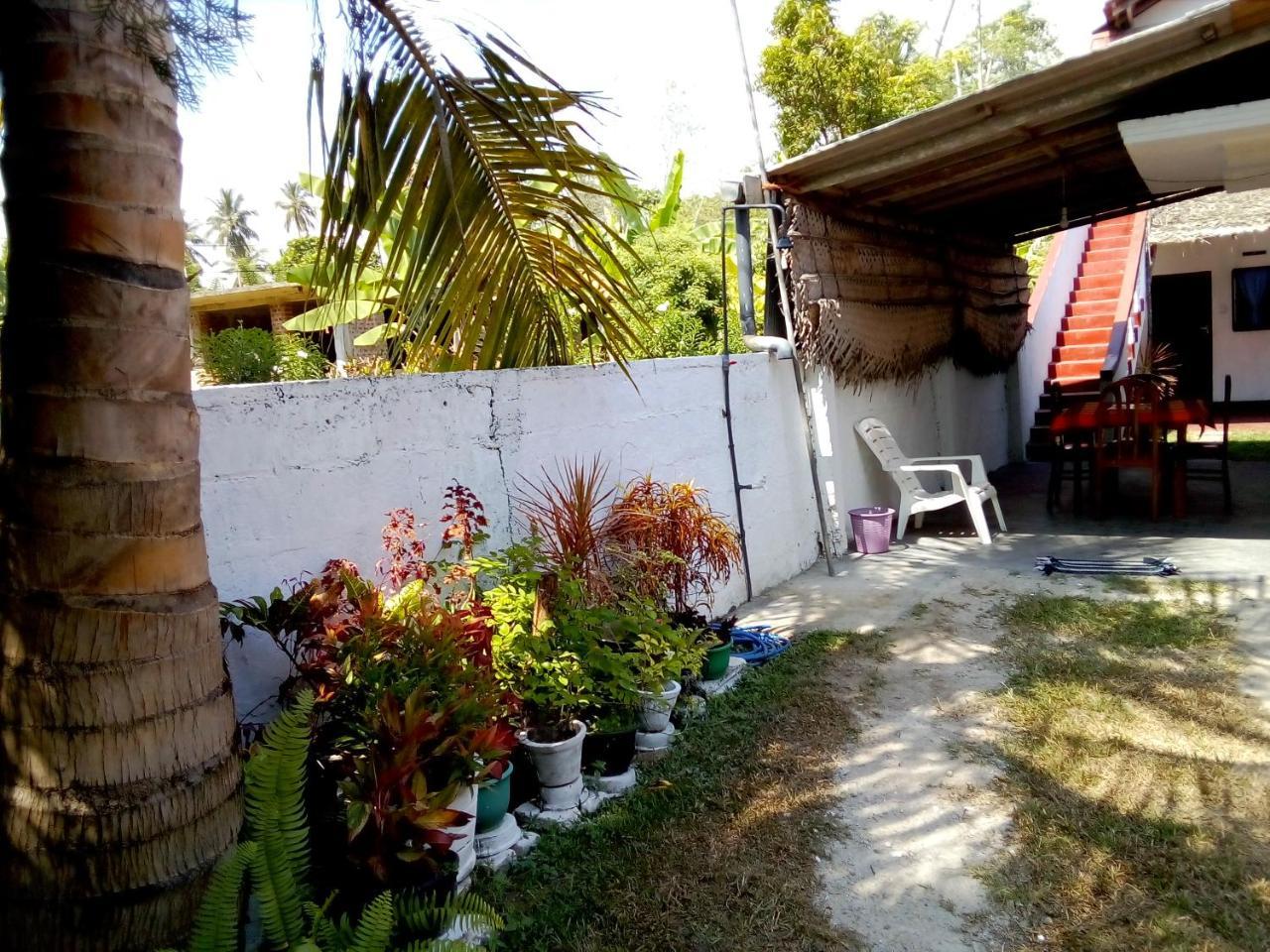 Ocean edge villa Midigama East Exteriör bild